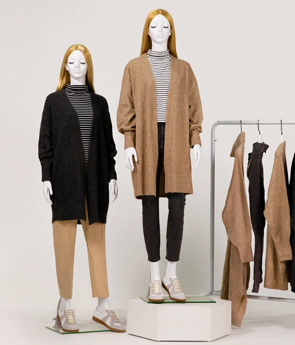 Mannequin Display 18