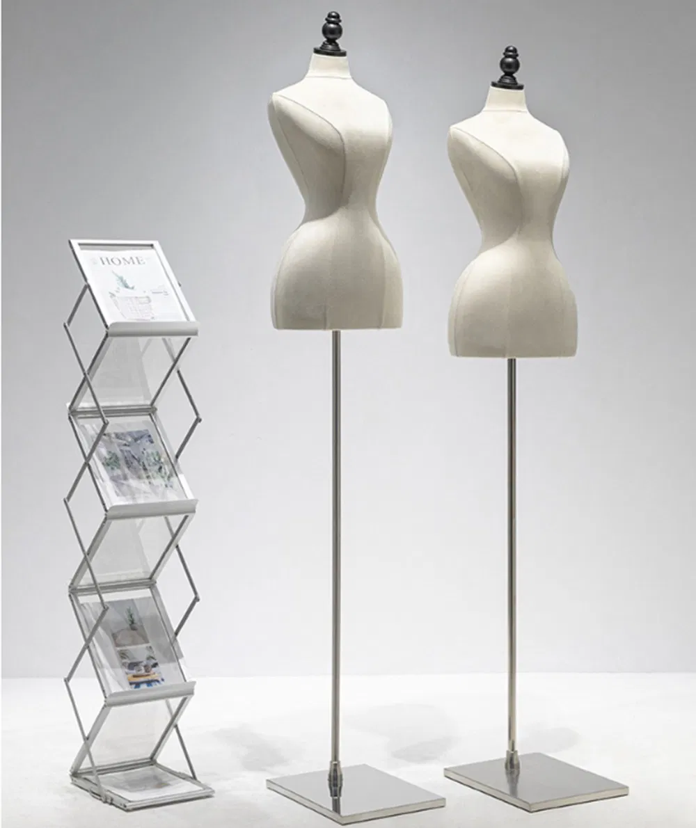 Mannequin Display 14