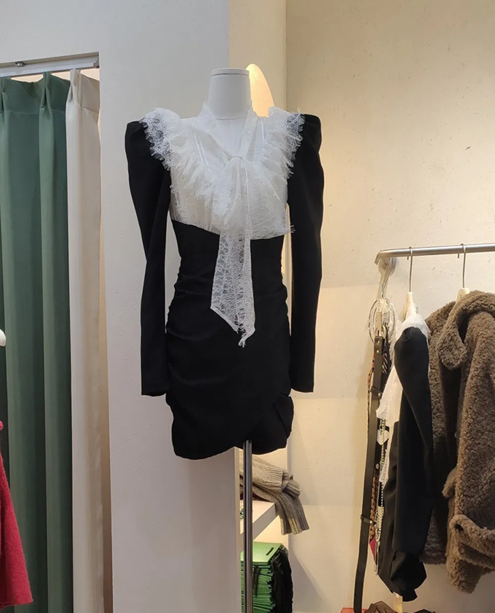 Mannequin Display 20