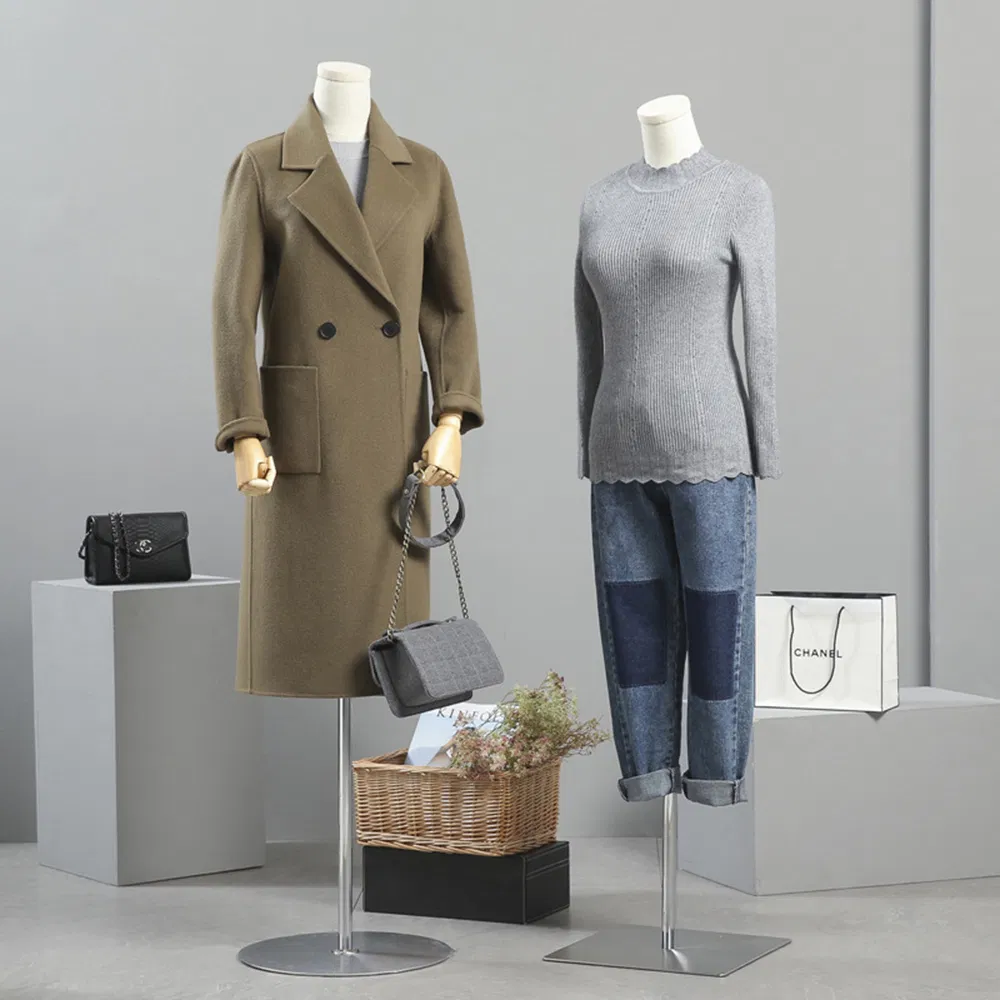 Mannequin Display 17