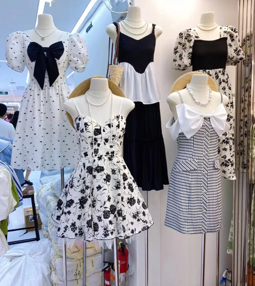 Mannequin Display 14