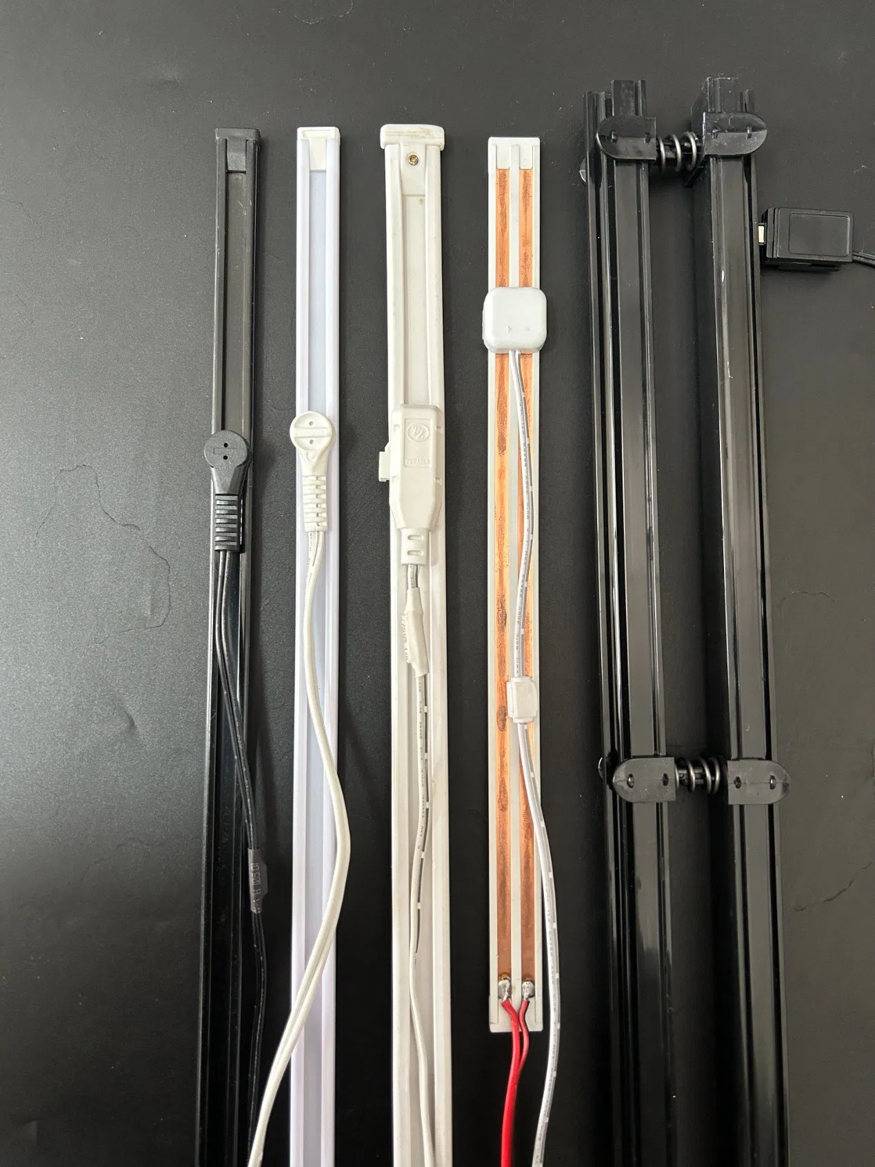 Custom Shelf LED Power Track Ultra-Thin Magnetic Linear Rail for Retail Outlet