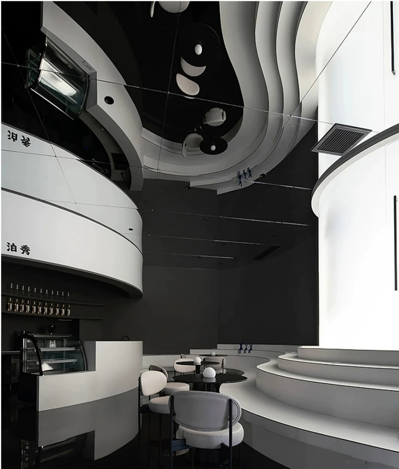 Stylish Pet-Friendly Wall Mirror Art for Modern Homes