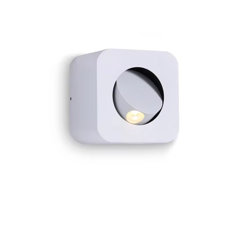 Elegant Modern LED Wall Sconce for Luxury Hotel Ambiance