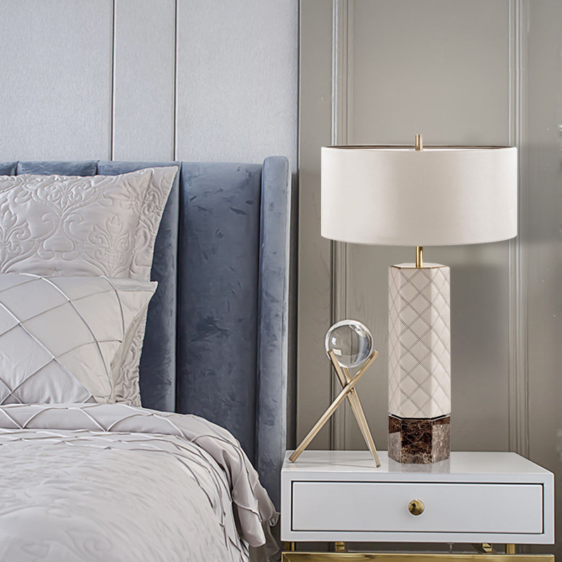 Zy Custom Postmodern Fashion Hotel Desk Light Leather Indoor Bedside LED Table Lamp