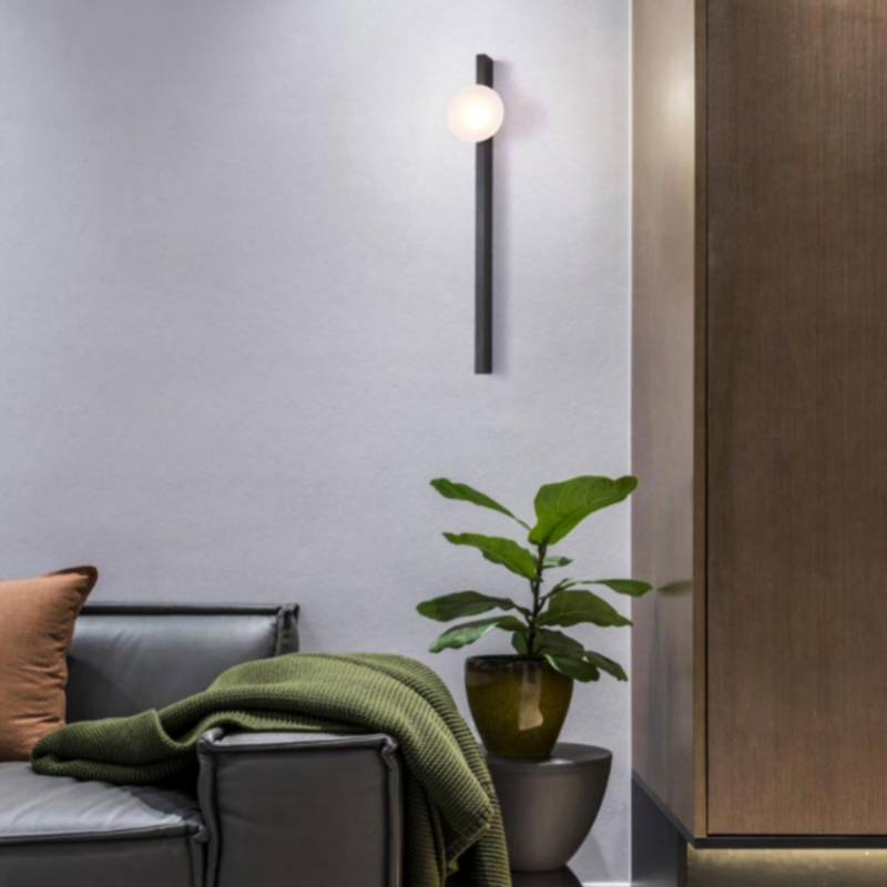 Modern Elegant Black LED Wall Sconce for Chic Home Lighting