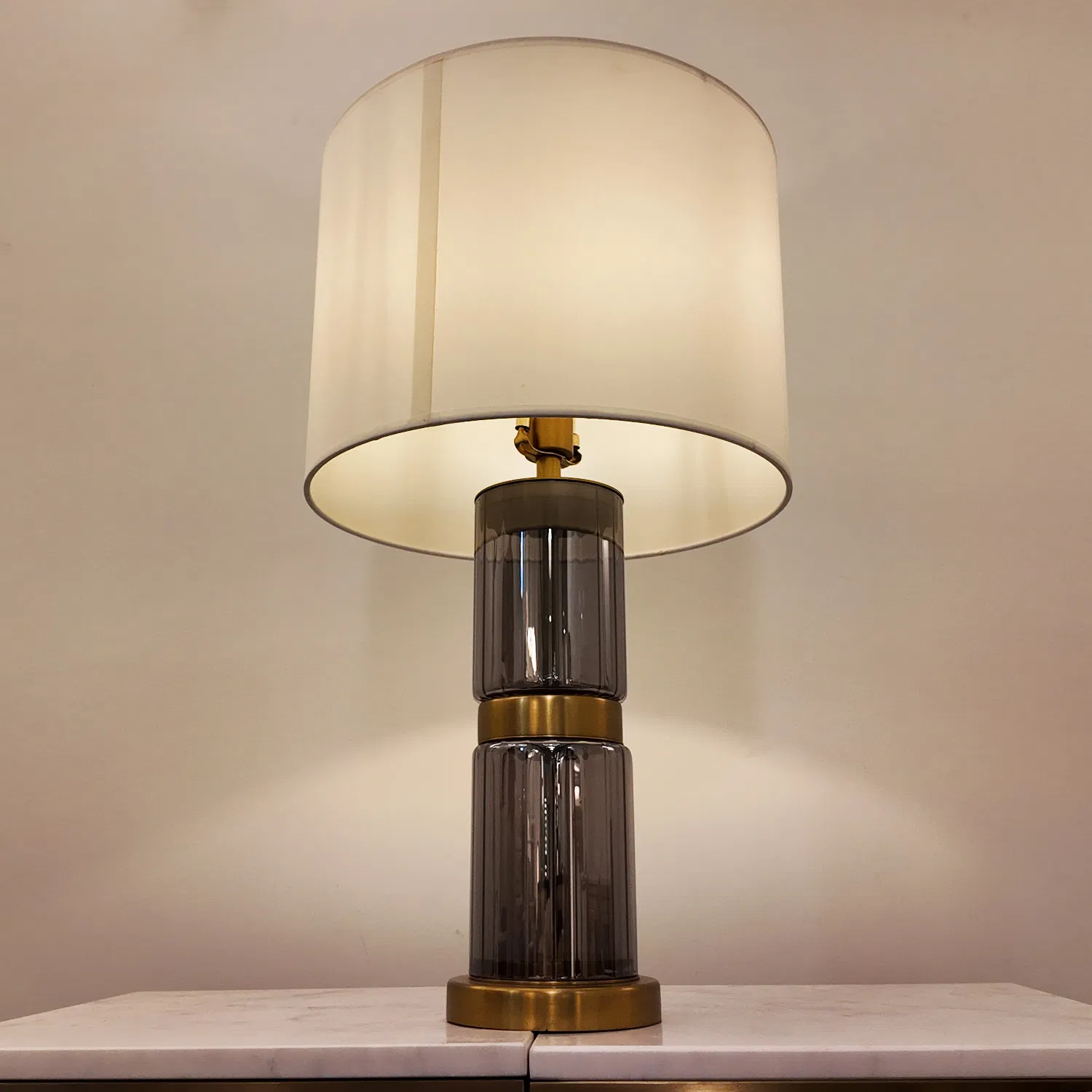 Modern Designer LED Bedroom Bedside Table Lamp Simple for Living Room Reading