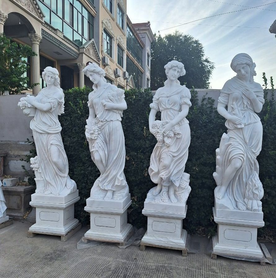 Elegant Modern Art Installation for Garden and Park Decor