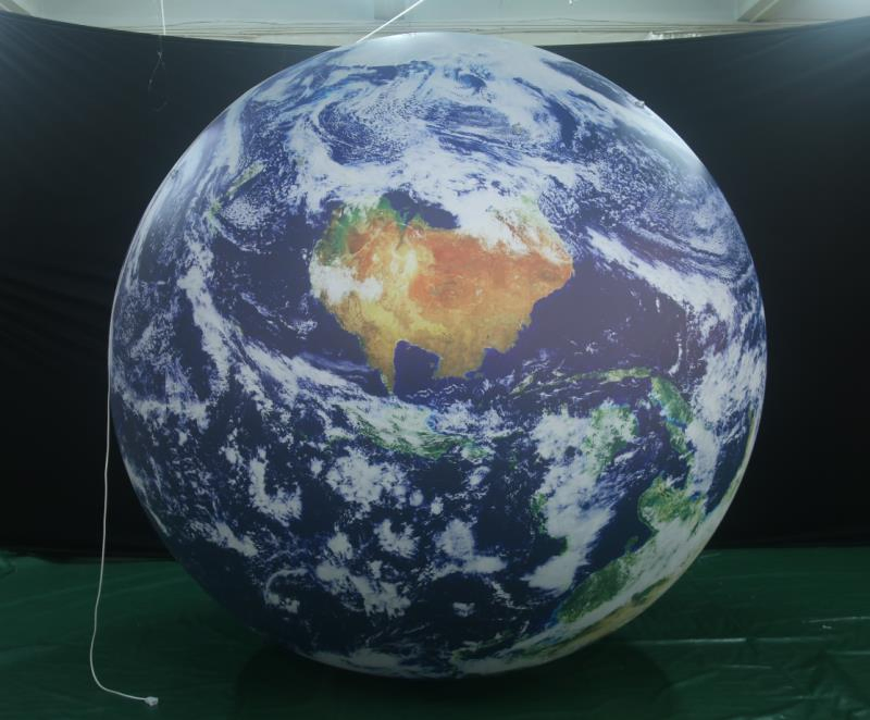 Pink Planet Inflatable Sphere PVC Reflect Ball for Art Installations and Events Decor