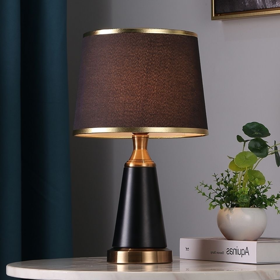 New Modern Metal Bedside Light Fabric Shade Metal Reading Night Light Desk Table Lamp for Hotel Study Office Bedroom
