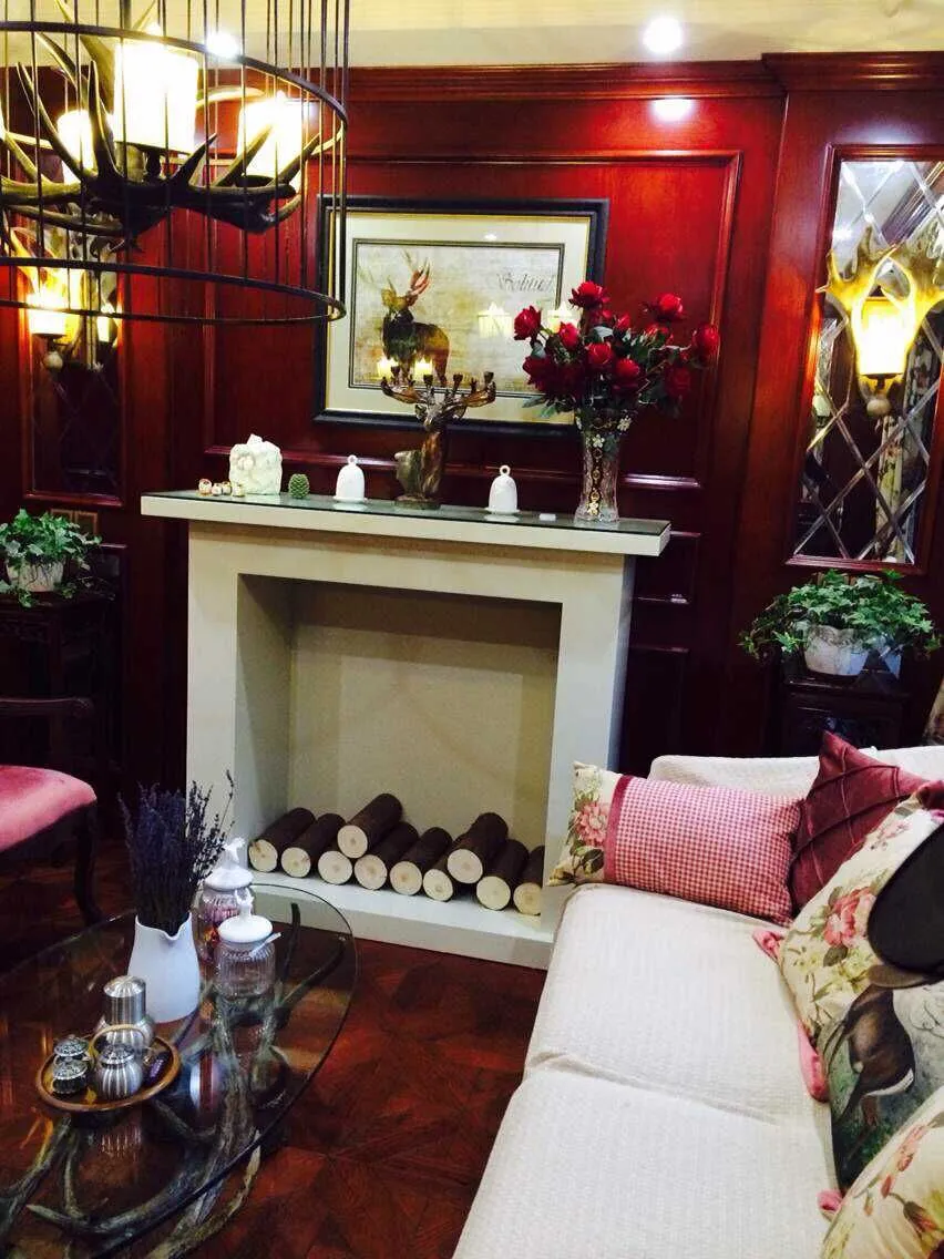 Antler Chandelier Detail