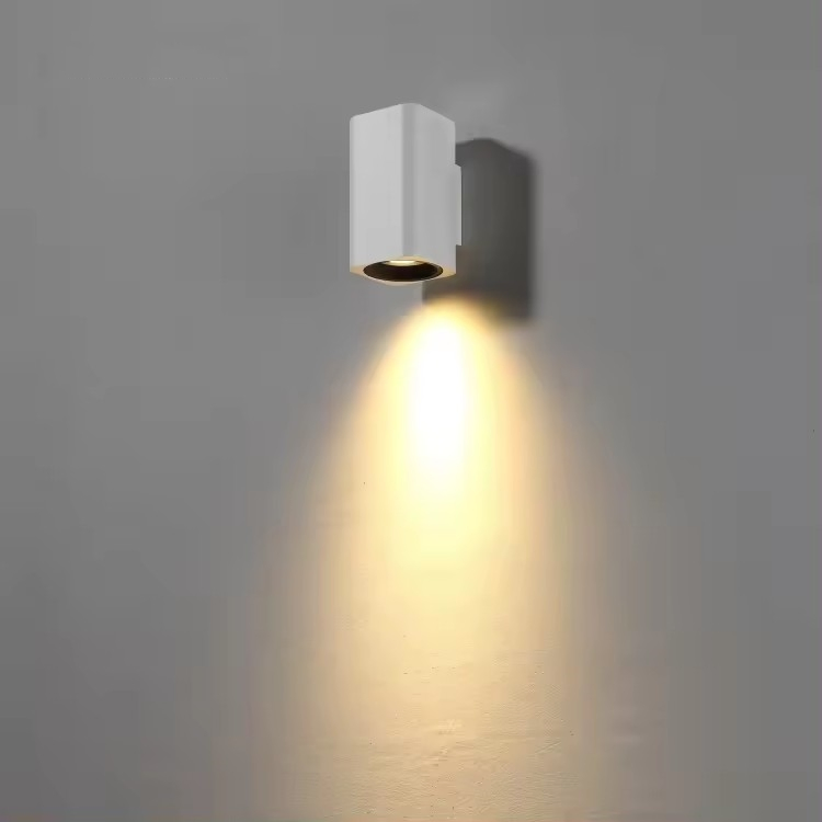 Sleek 5W Modern LED Wall Sconce for Chic Bedrooms