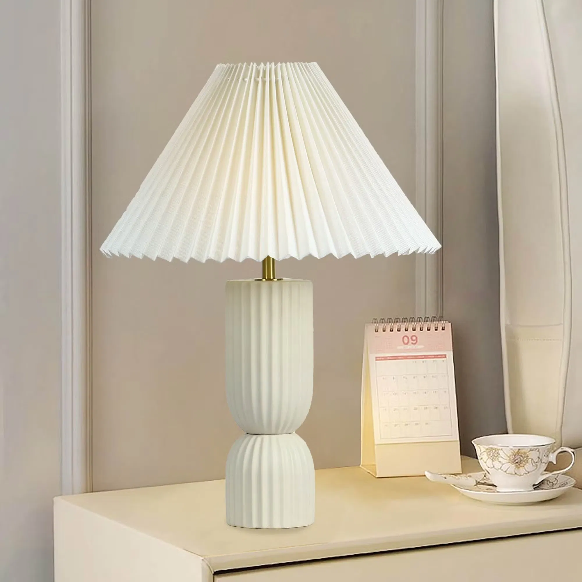 Decorative Nordic Retro Pleated Shade Designer Bedside Table Desk Lamp