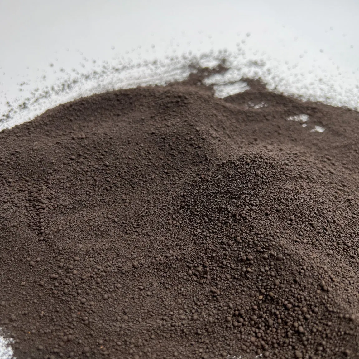 Organic Elegance: China's Best 5% Potassium Soil Conditioner