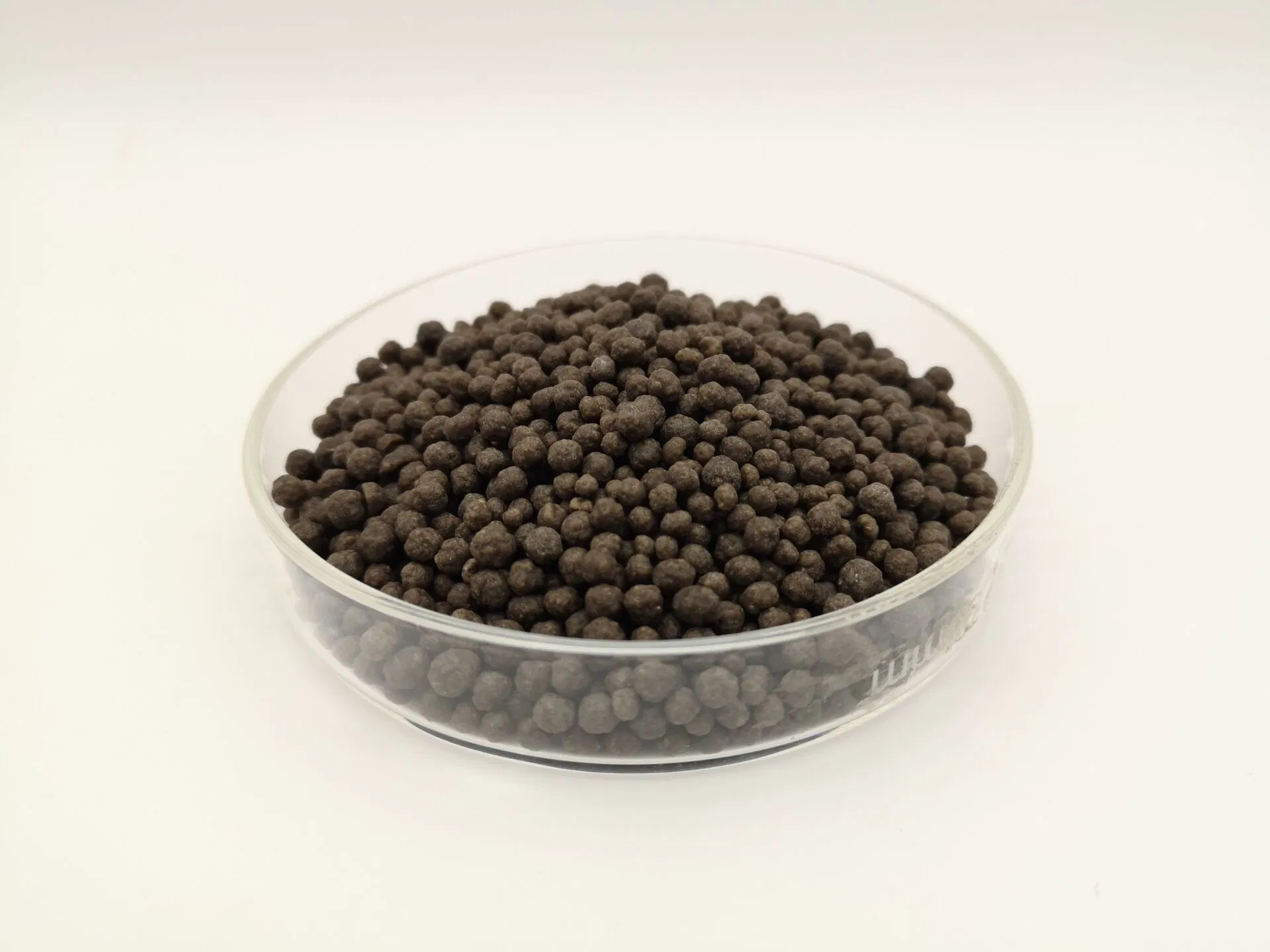 Humic Acid Urea 1.2% Humate Urea Slow Release Nitrogen Fertilizer China