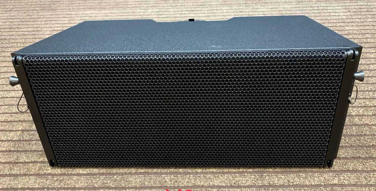Compact Y8 Linear Array Speaker with 1 4" Export Reciprocating Driver
