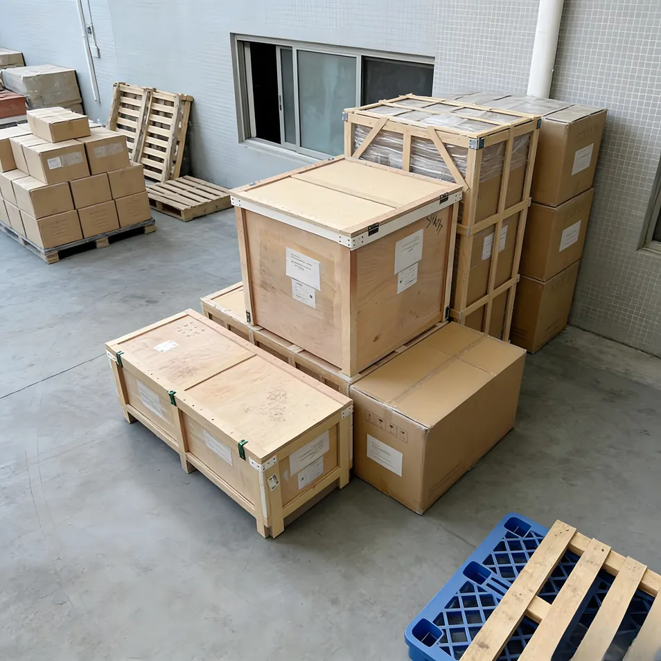 Aparador de TV Branco de Tamanho Pequeno com Portas de Vidro para Móveis de Apartamento