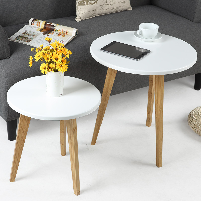 Mesa Lateral de Bambu com Pé para Sala de Estar Moderna e Simples