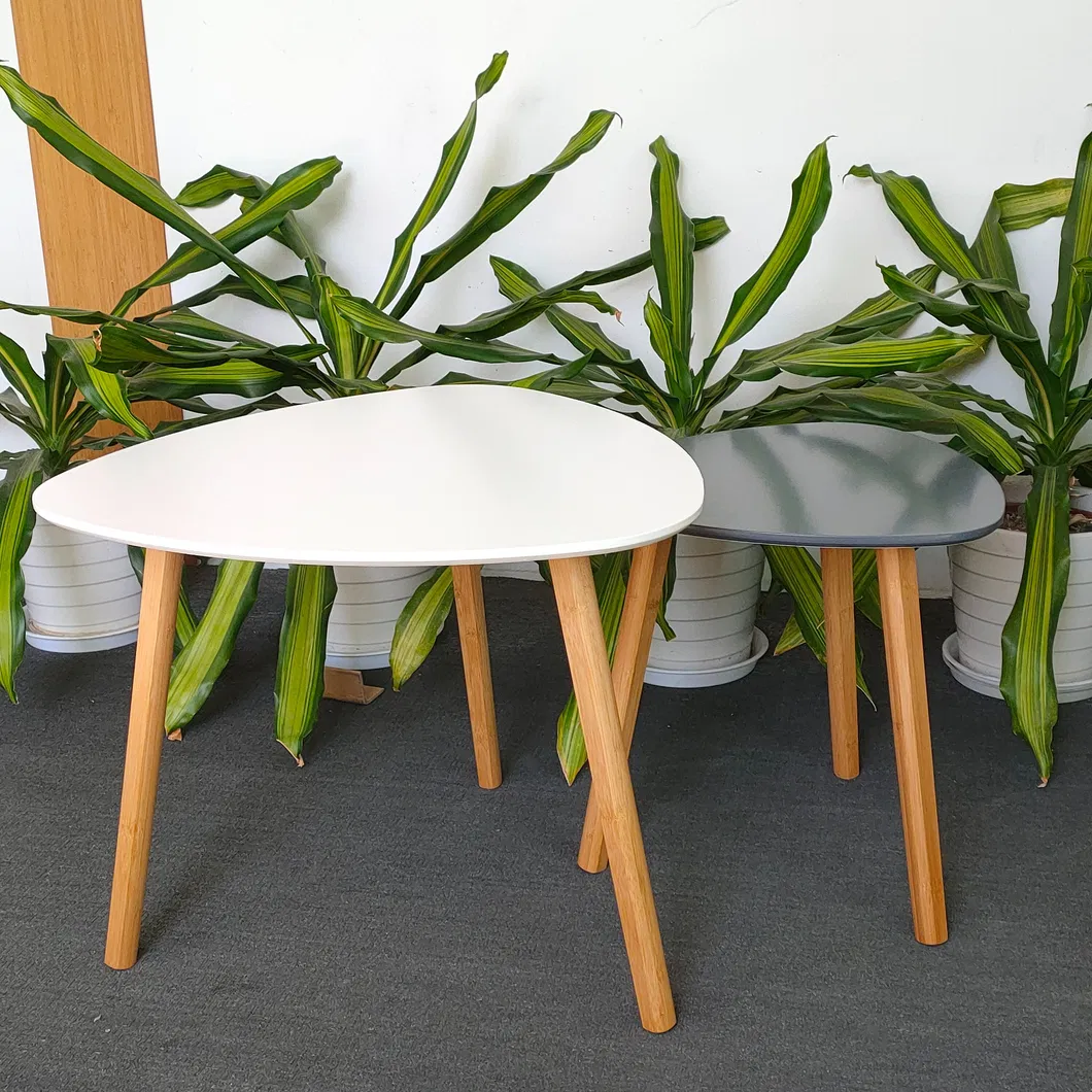 Conjunto de 2 Mesa Lateral Moderna Minimalista de Café Mesa de Ninho Triangular em Bambu