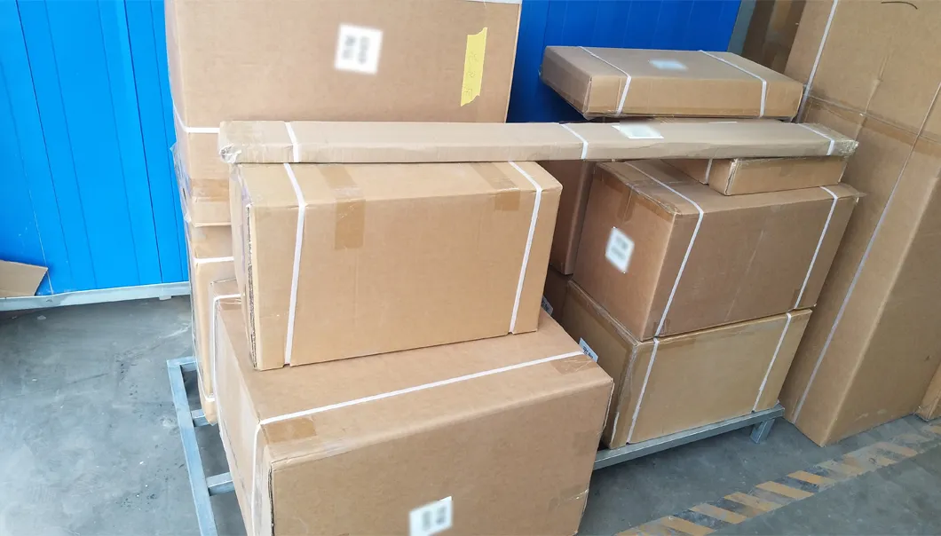 Embalagem e Envio dos Armários de Ferramentas