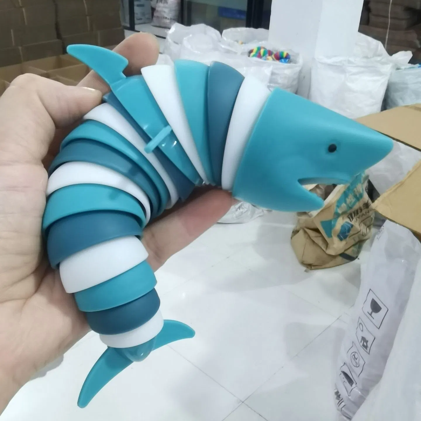 3D Articulated Stretch Shark Stress Reliever Hand Toy Fidget Slug Toy