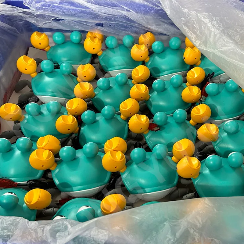 Crab Bath Toy Detail 8