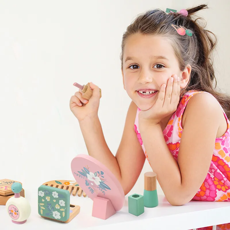 Pink Princess Wooden Makeup Set