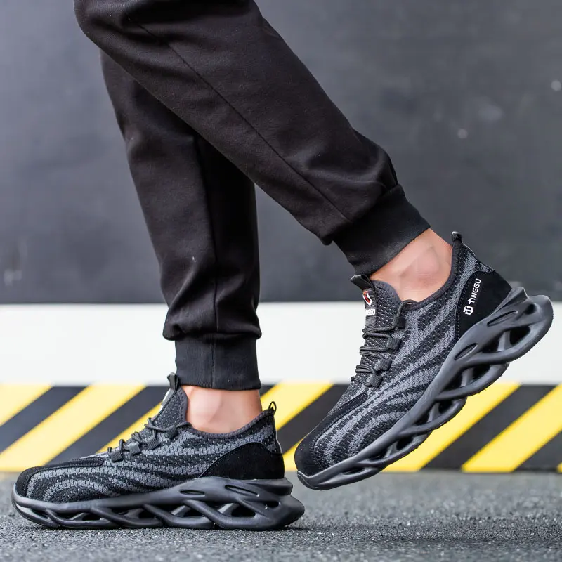 Safety Shoe Detail 17