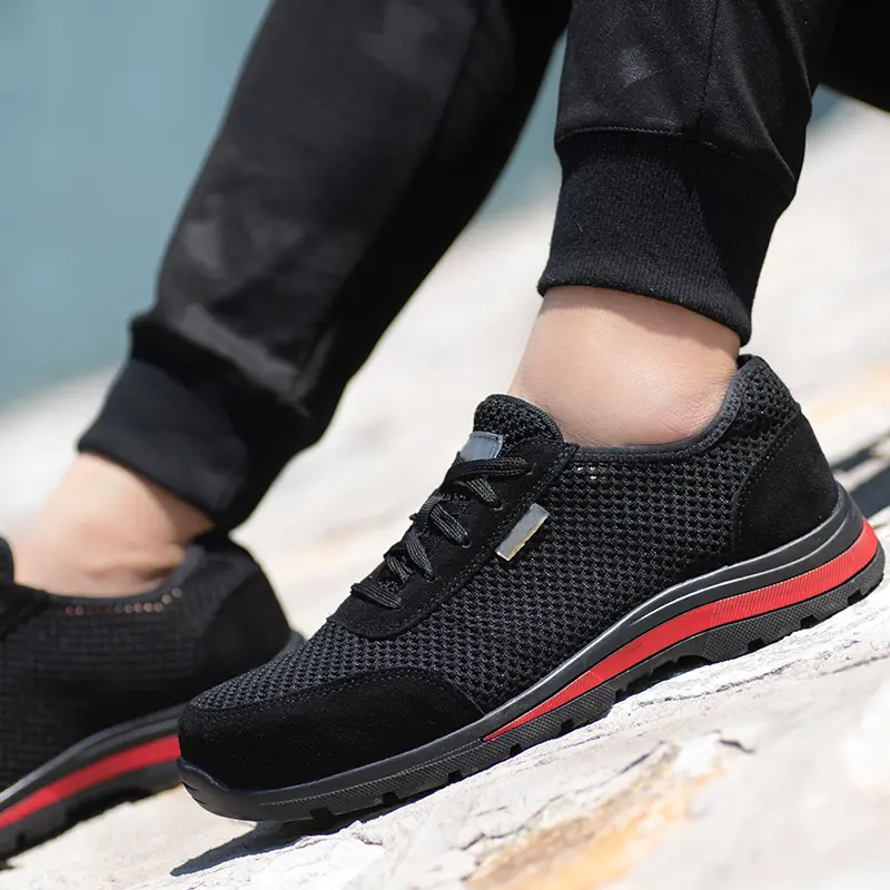 Safety Shoes Detail