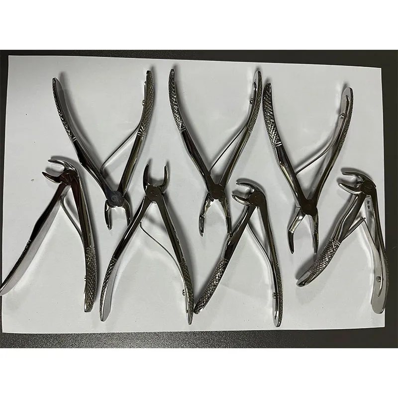 Extraction Forceps Set Detail