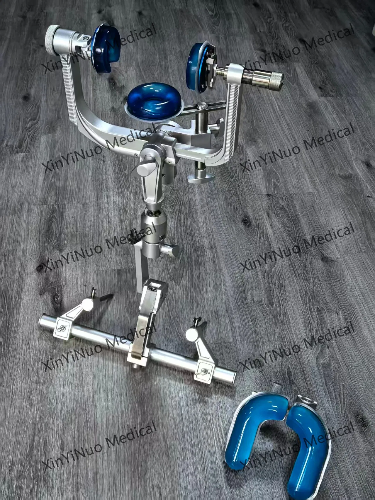 Skull Clamp Detail 5