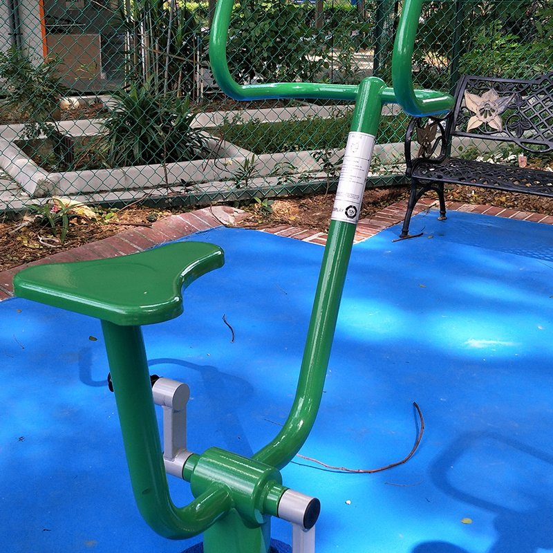 Amusement Park Body Building Fitness Equipment Outdoor Fitness Equipment Gym Exercise Bike