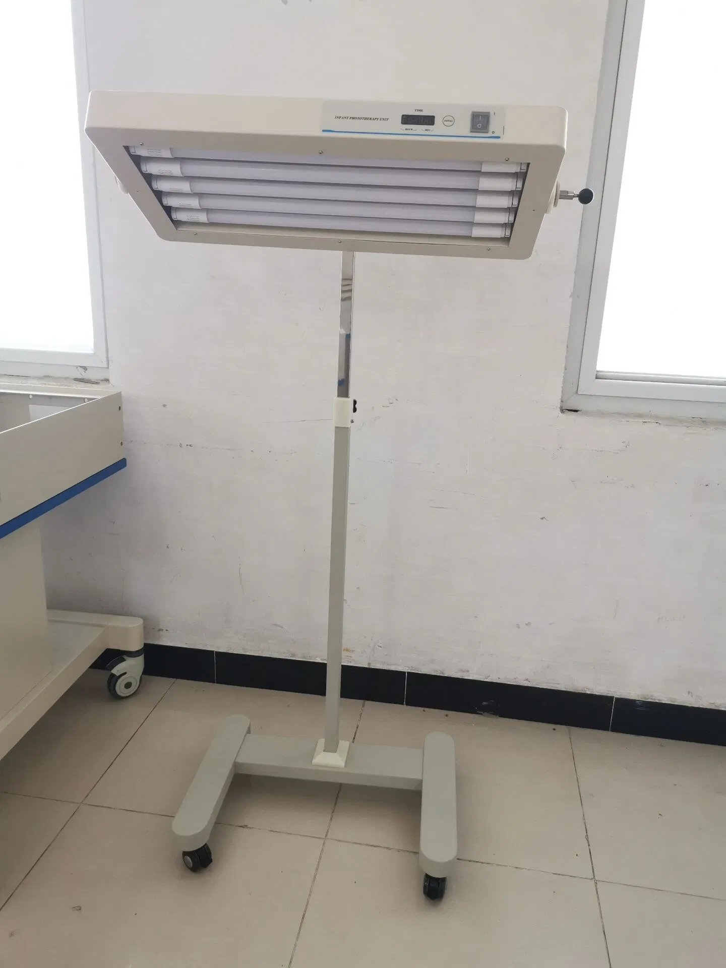 High Performance Infant Phototherapy System for Baby Wards Use Incubator