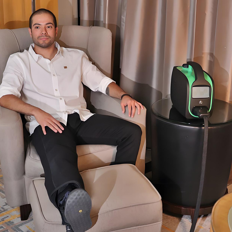 Sports Injury Recovery Hot Cold Therapy System Iceless Compression Machine for Athlete