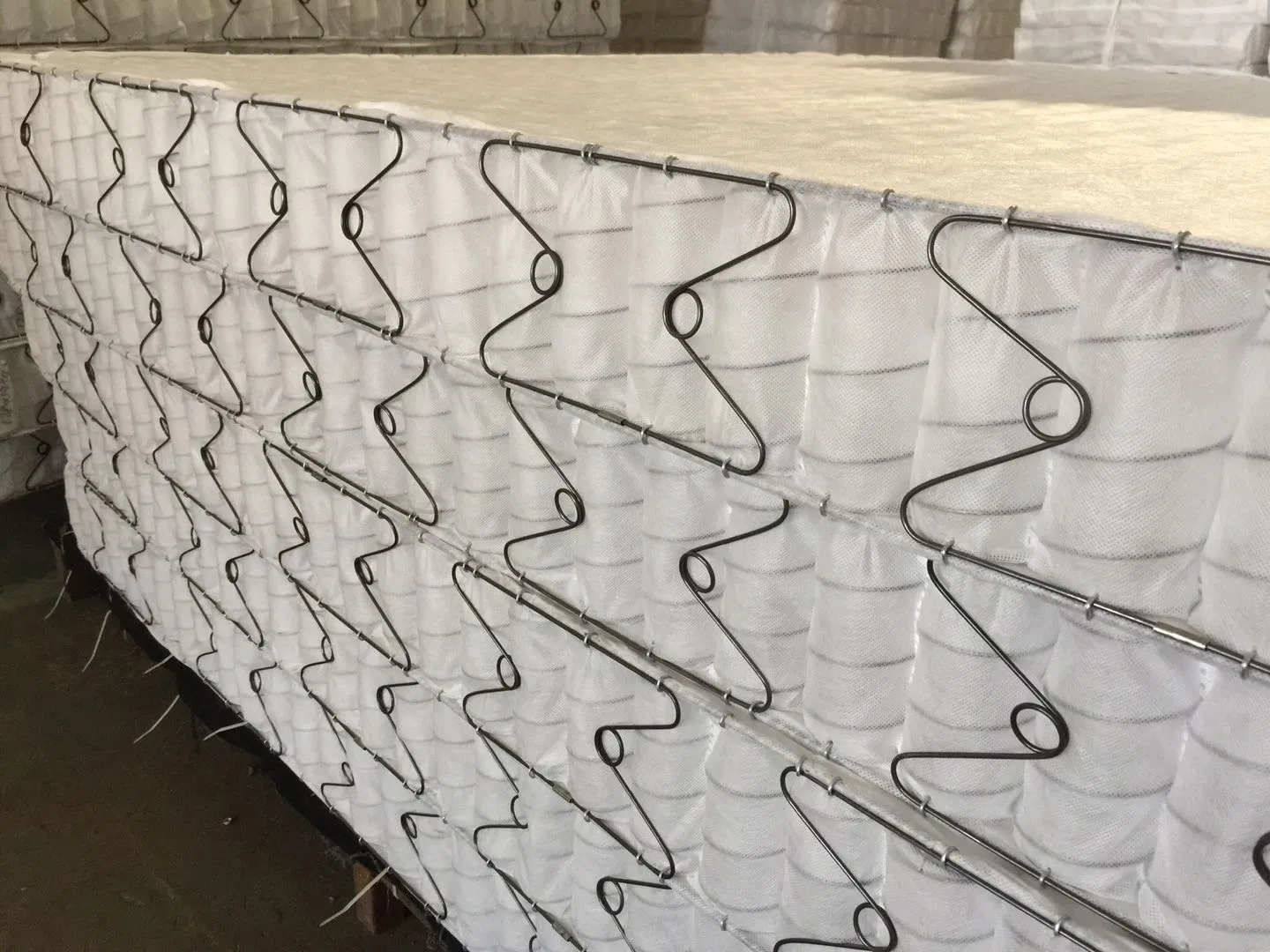 Enhanced Mattress Support System with Side Support