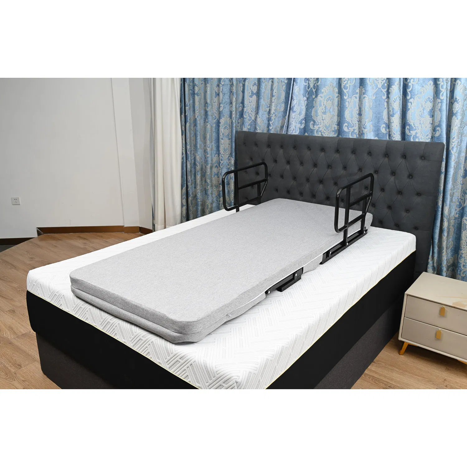 Electrically Operated Geriatric Care Bed – Adjustable Back Support, Pressure Redistribution Mattress, and Home Medical Rehabilitation Solutions