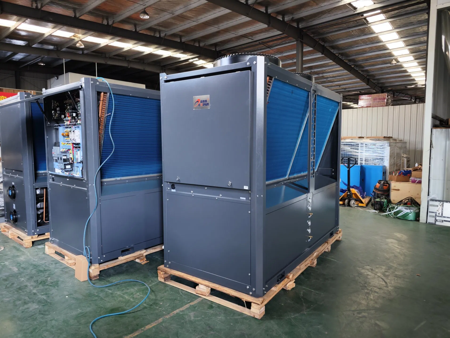 Smart Solar Combined Heat Pump Water Heating System with Flat-Plate Collector