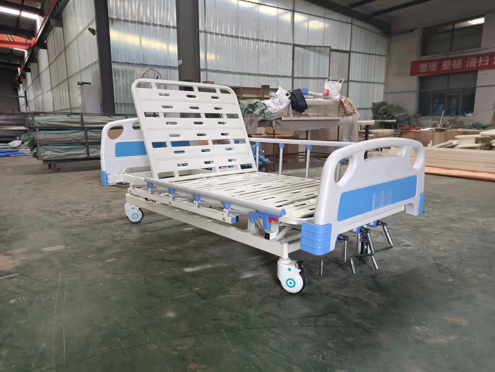 Device 2 Crank Hospital Beds Folding Patient Bed Medical Equipment with RoHS New