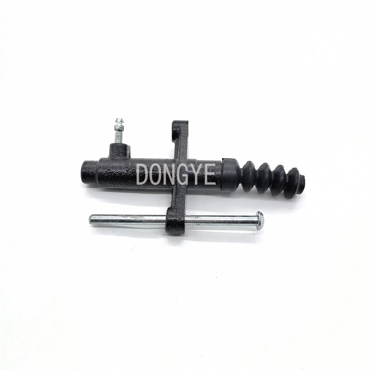 Auto Parts Brake Master Cylinder Me600628 Mz601290 Clutch Slave Cylinder for Mitsubishi