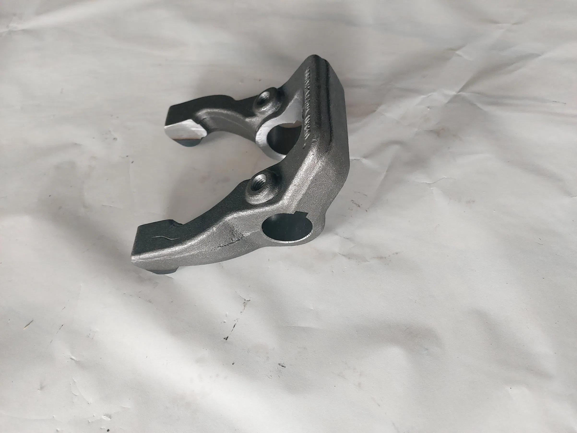 Wg2214260001 Truck Spare Truck Sinotruk HOWO Truck Parts Hw19710 Transmission Clutch Release Fork