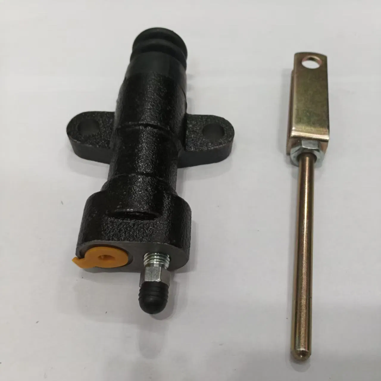 Me631593 Truck Clutch Slave Cylinder for Toyota Truck