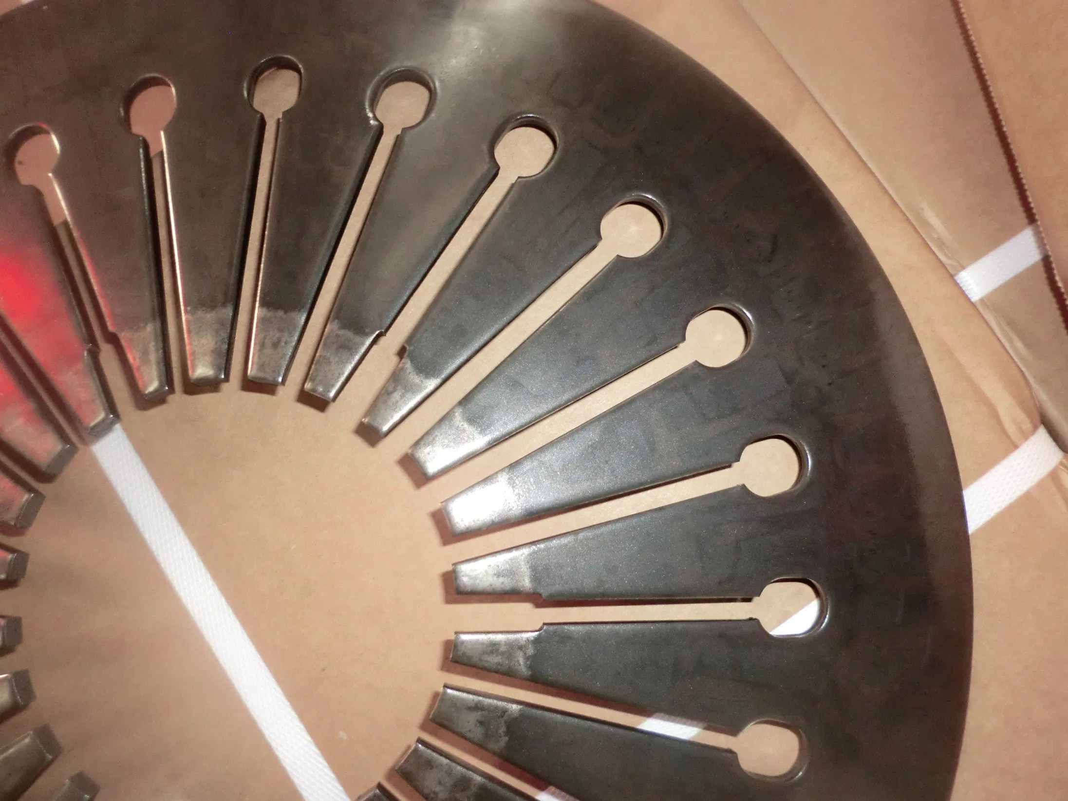 Pull Type Auto Clutch Diaphragm Spring for Bus Clutch Cover Auto Spare Parts Clutch Parts for Bus Clutch Diaphragm Spring Clutches Manual Transmission