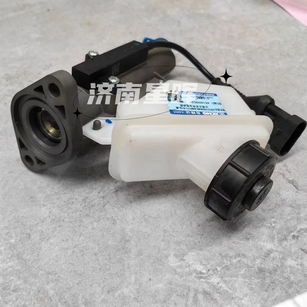 Clutch Master Cylinder View 6