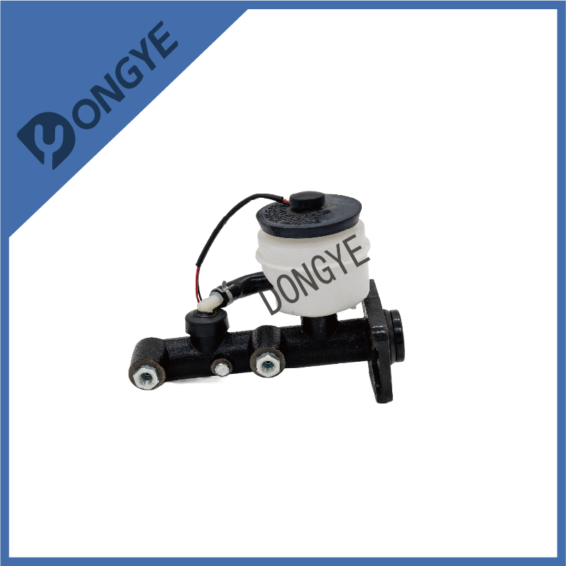 Auto Parts Brake Master Cylinder 47201-60160 47201-35120 Clutch Master Cylinder for Toyota
