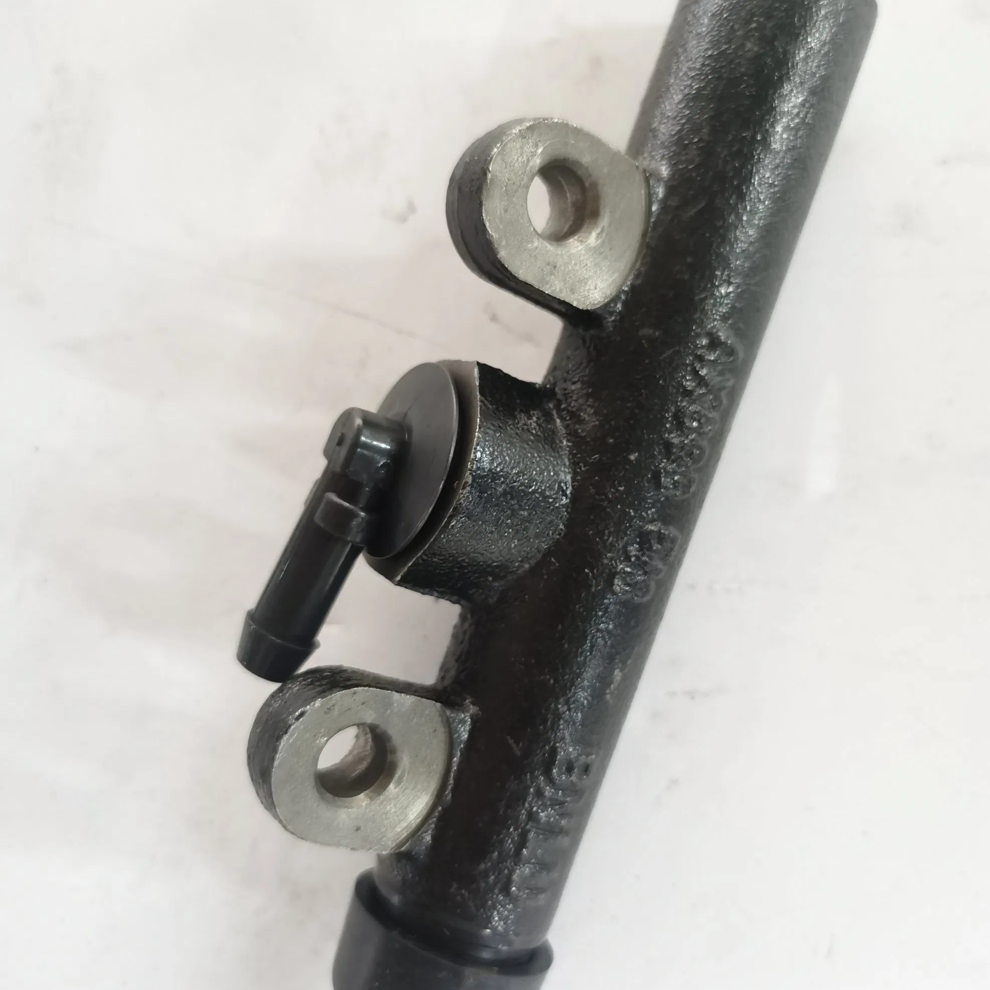 Saic Maxus V80 Clutch Master Cylinder C00002560