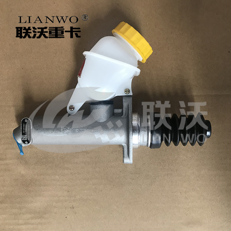 Sinotruk HOWO Truck Parts A7 Mt86 Shacman Clutch Master Cylinder Wg9719230023