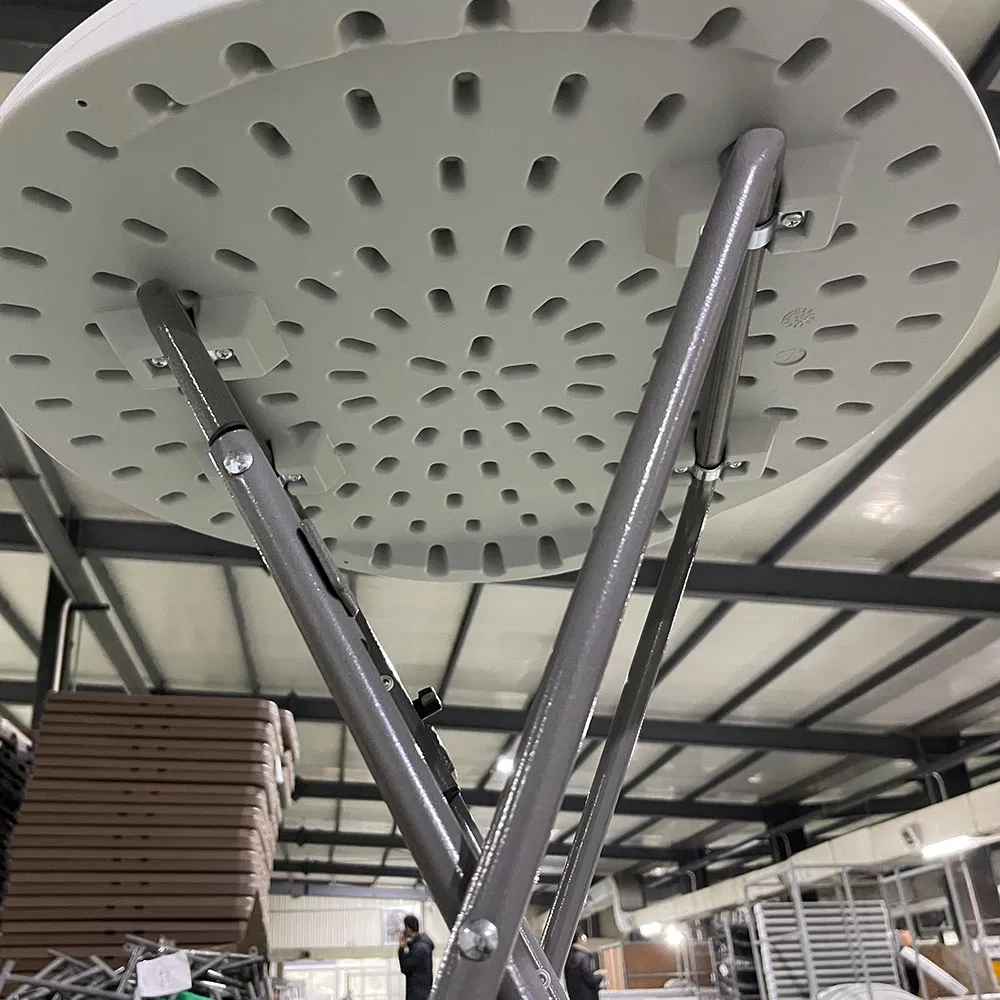 Cocktail Table Photo 5