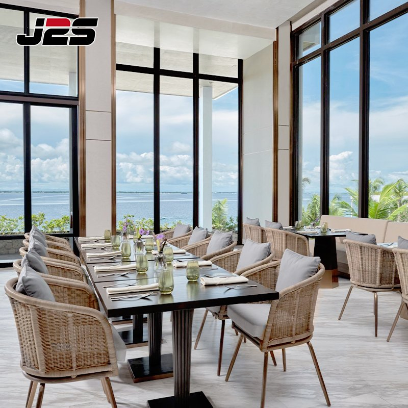 J2s Luxury Commercial Table Restaurant Modern Squared Rattan Wicker Chair Dark Wood Table Seaside Hotel Resort