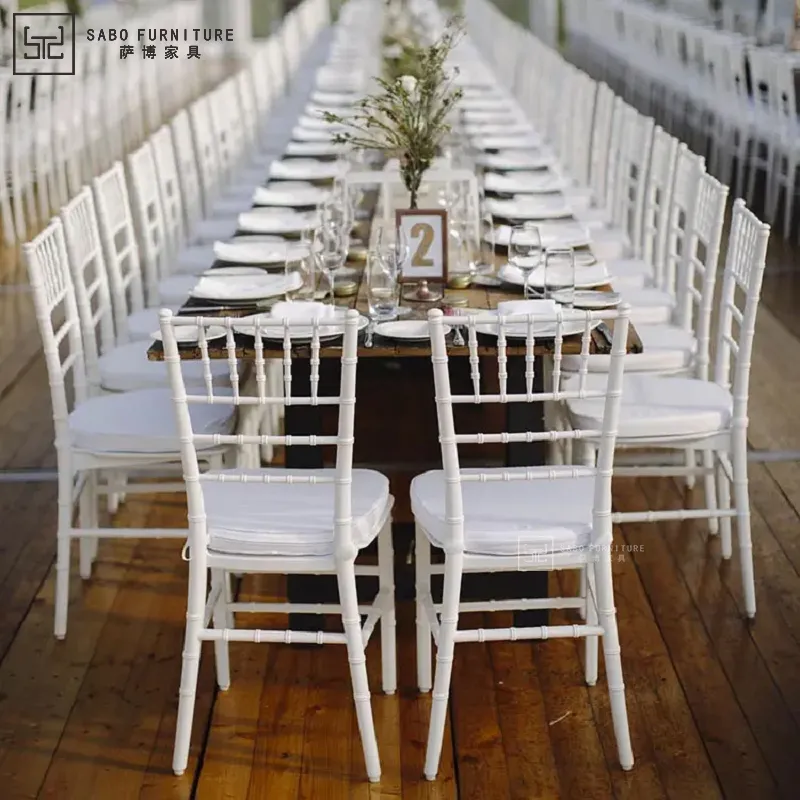 Wholesale White Banquet Wedding Chiavari Tiffany Chair with Cushion Hot Sale Stackable Metal Iron Hotel Restaurants Dining Table and Chairs for Events Party