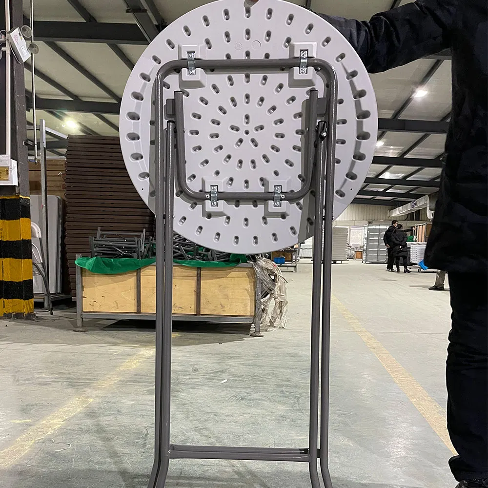 Cocktail Table Photo 2